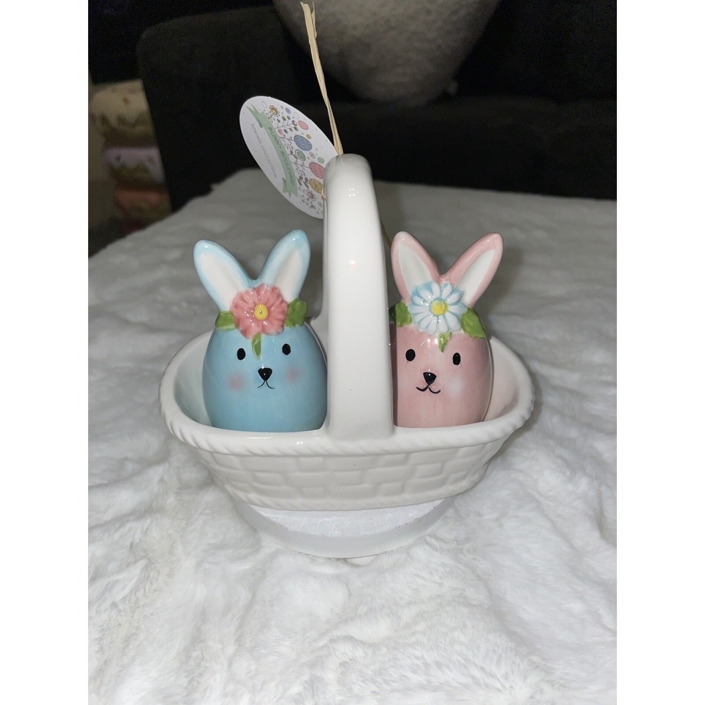 Bunny Boulevard Easter Bunny Salt and Pepper Shakers with Basket Set NEW